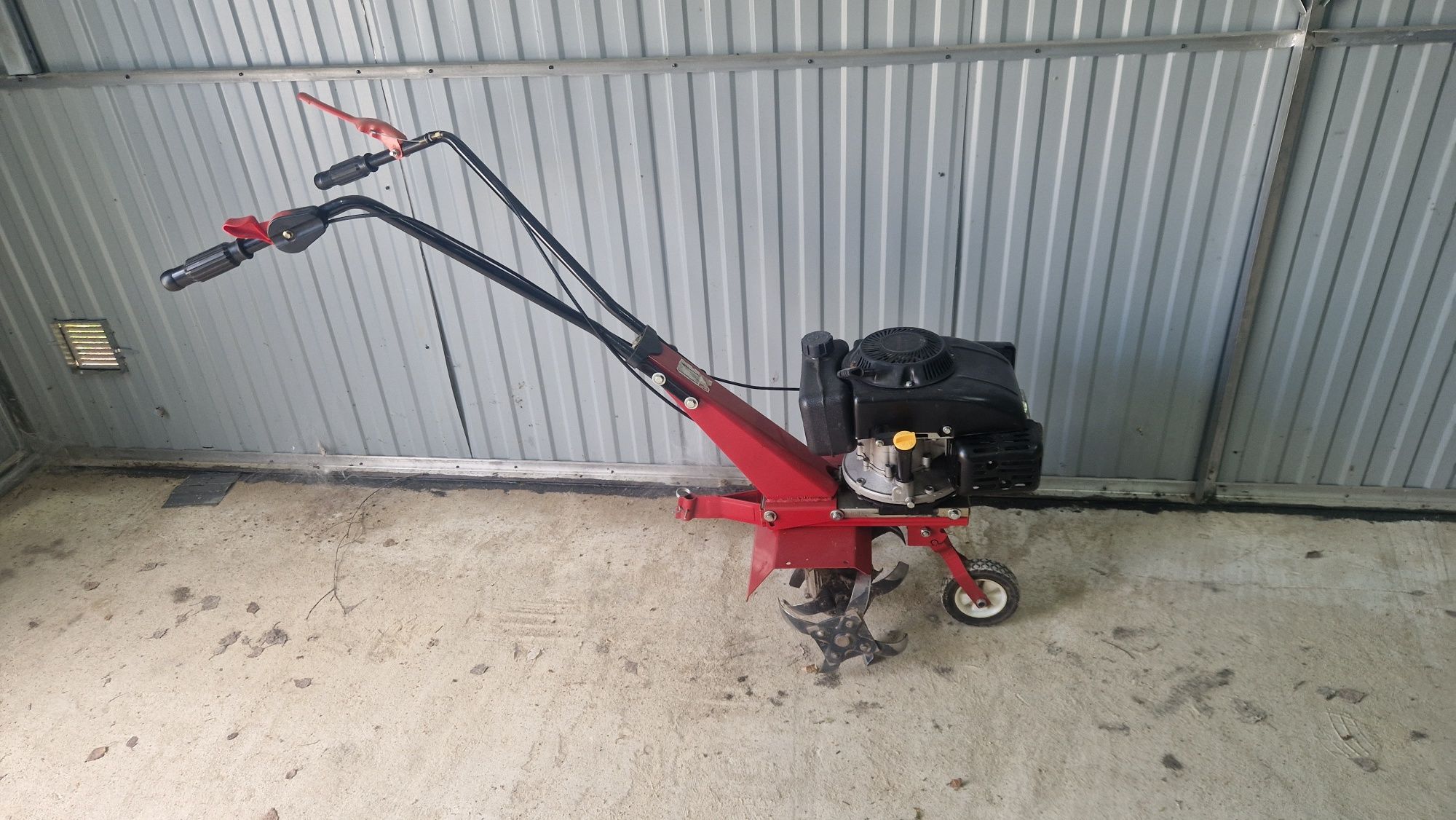 Glebogryzarka spalinowa Einhell 3.75HP