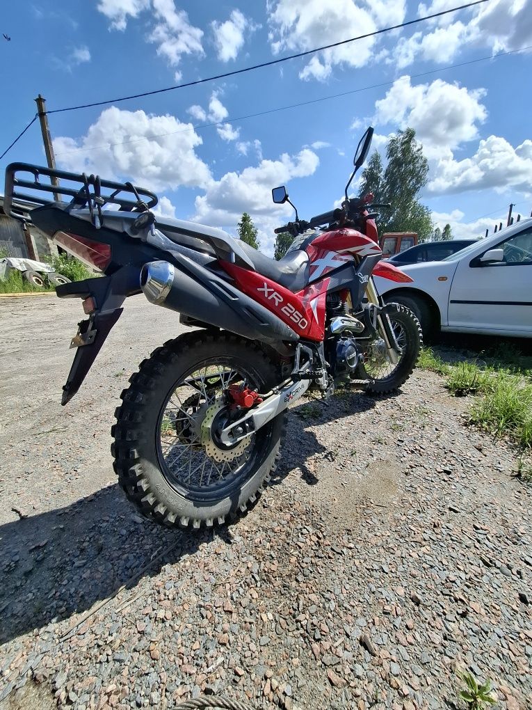 Продам мот 250 Exdrive