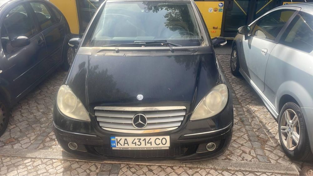 Vendo Mercedes A-class (preto)