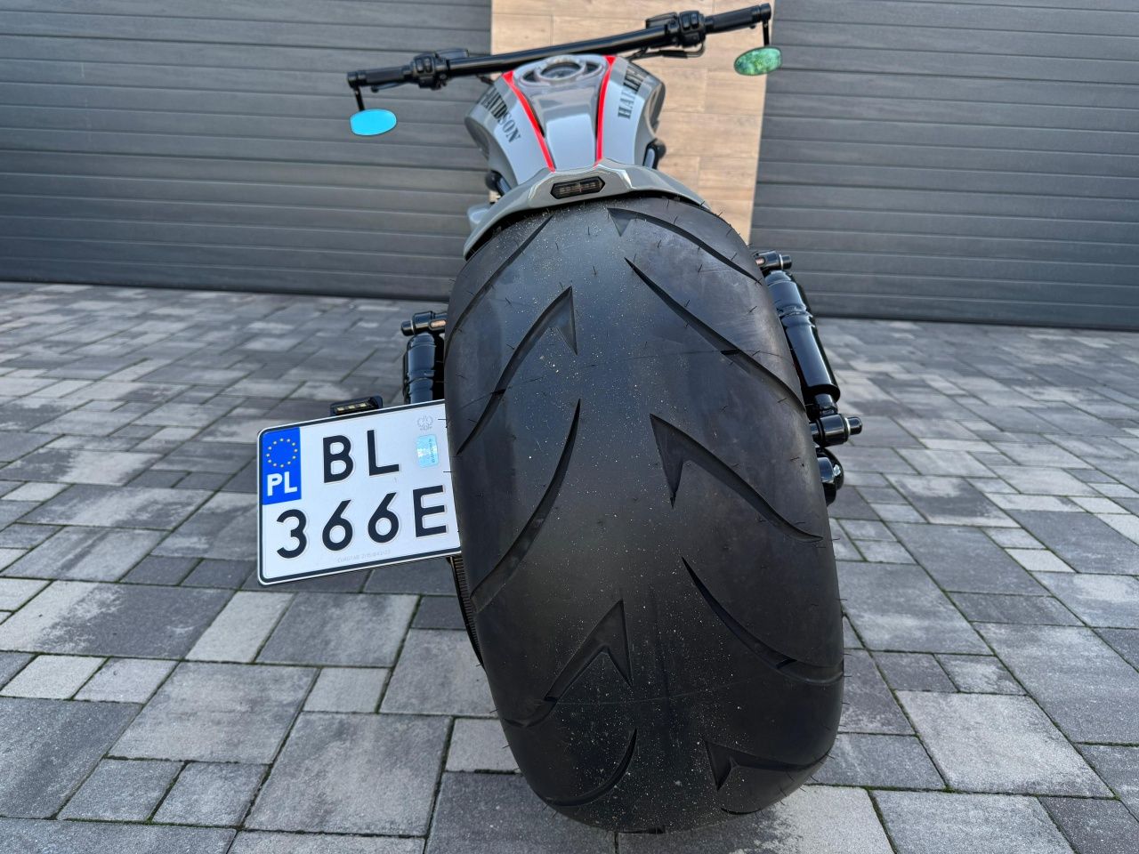 Harley Davidson V rod Custom Koło 300 Pneumatyka Vrscdx Vrod  V-rod
