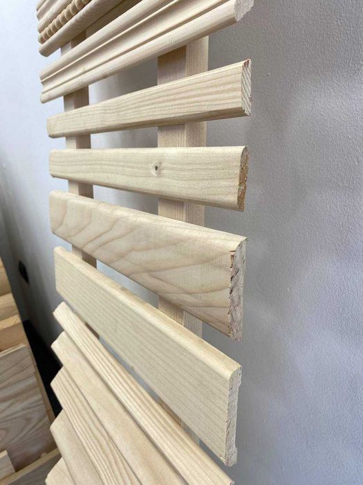 Декоратинві закінчення смерека цільні