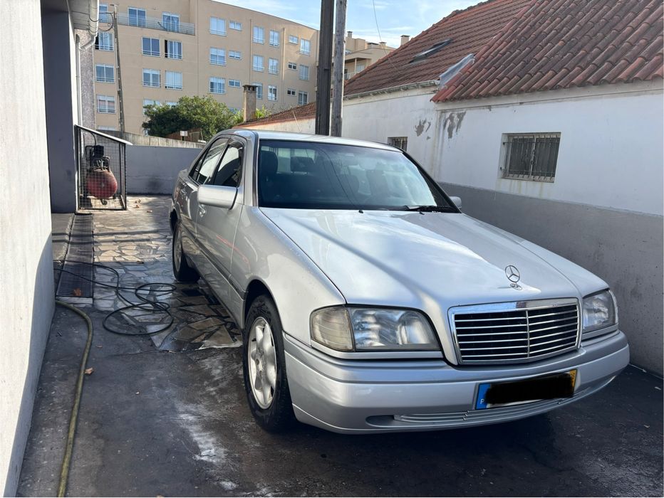 Mercedes C220 w202