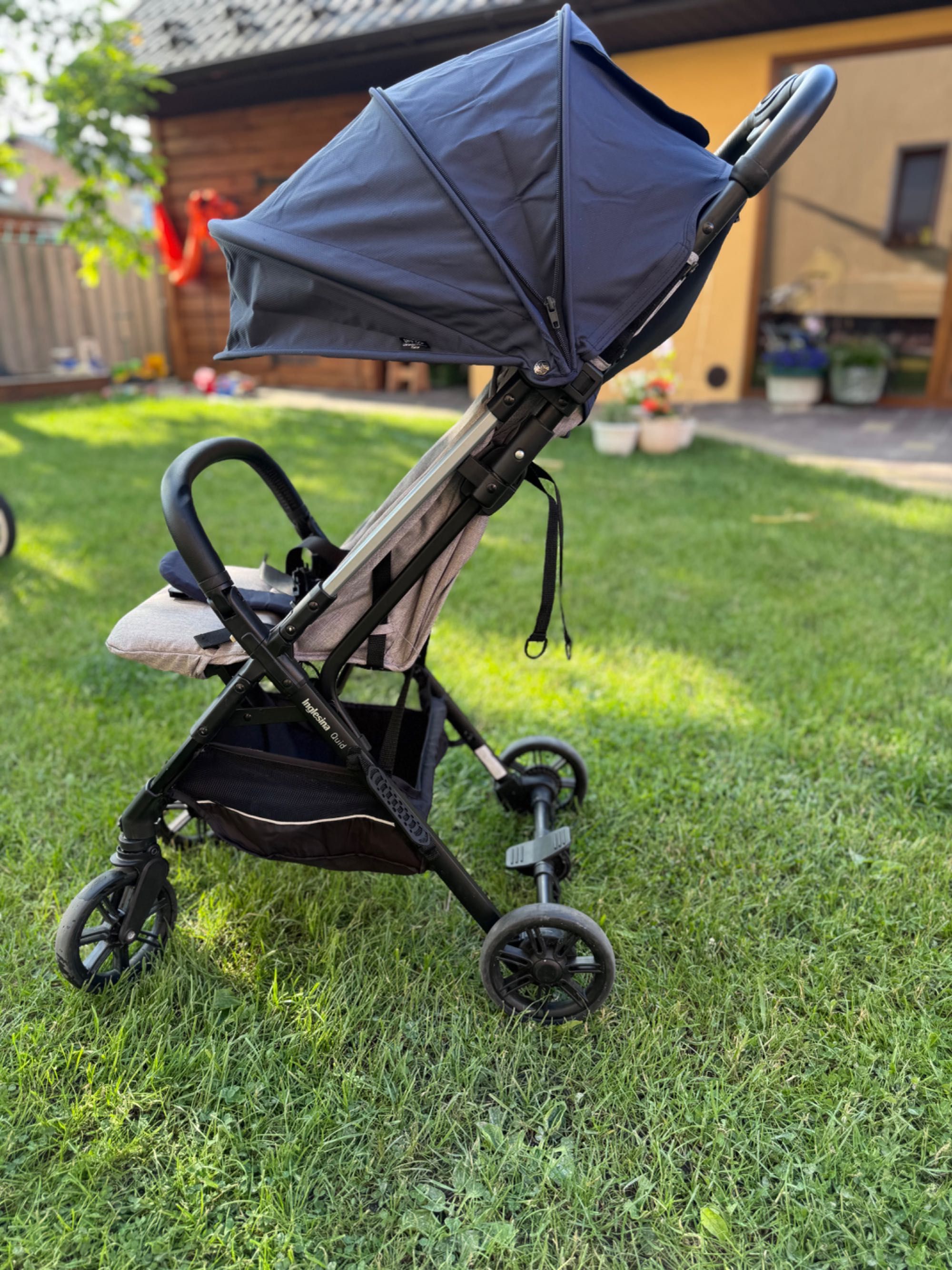 Прогулянковий візок Inglesina Quid Midnight Blue