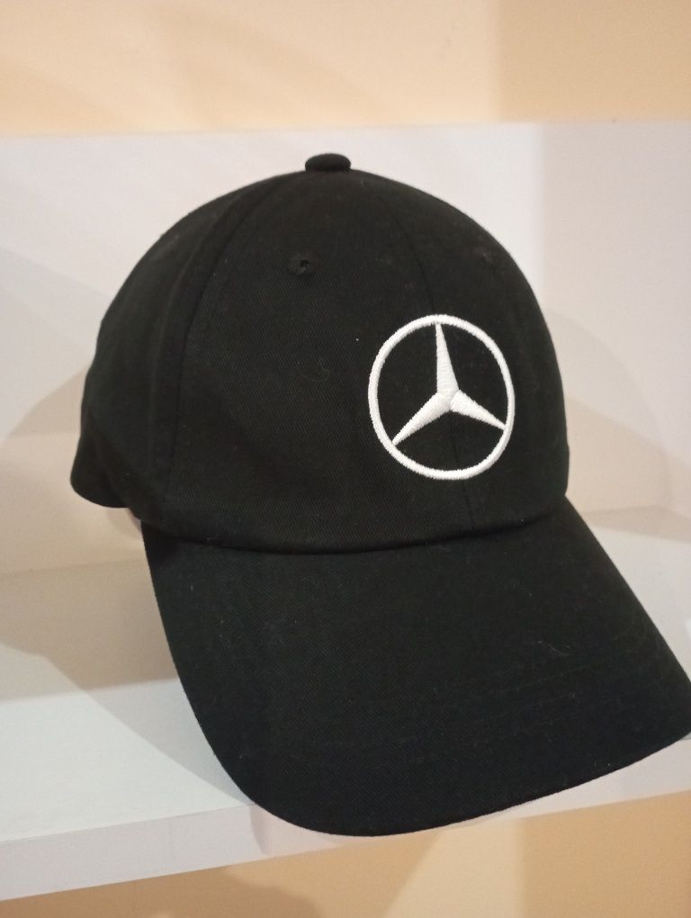 Нова чоловіча кепка Mercedes