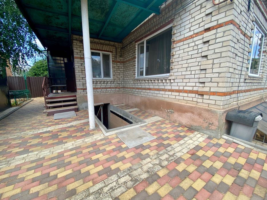 Продается часть дома в Ш.Балке, свой вход, участок 2,5 сот, гараж. С2