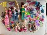 Lalki barbie plus małe laleczki i akcesoria