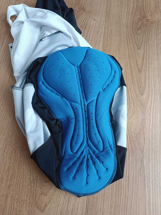 Spodenki kolarskie długie, SKY , Rapha. rozm. L