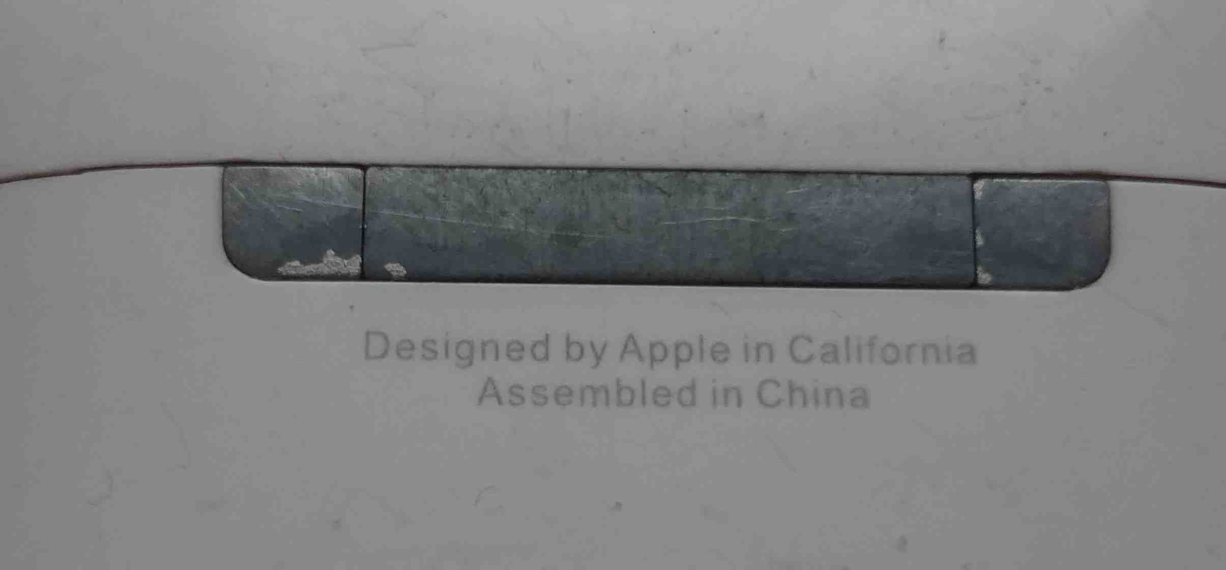 Наушники AirPods A2032 футляр A1938