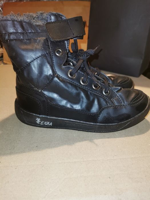 Зимние ботинки на меху, на размер 33-34