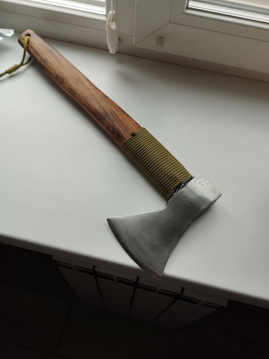 Сокира . Топор.      .