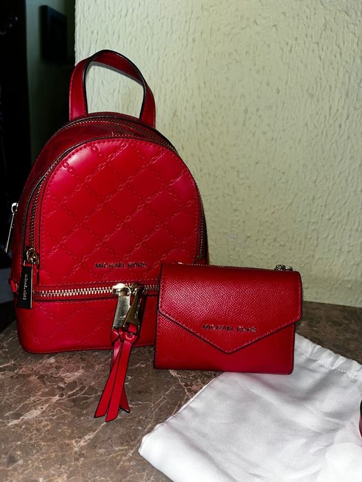 Mala e carteira Como novas