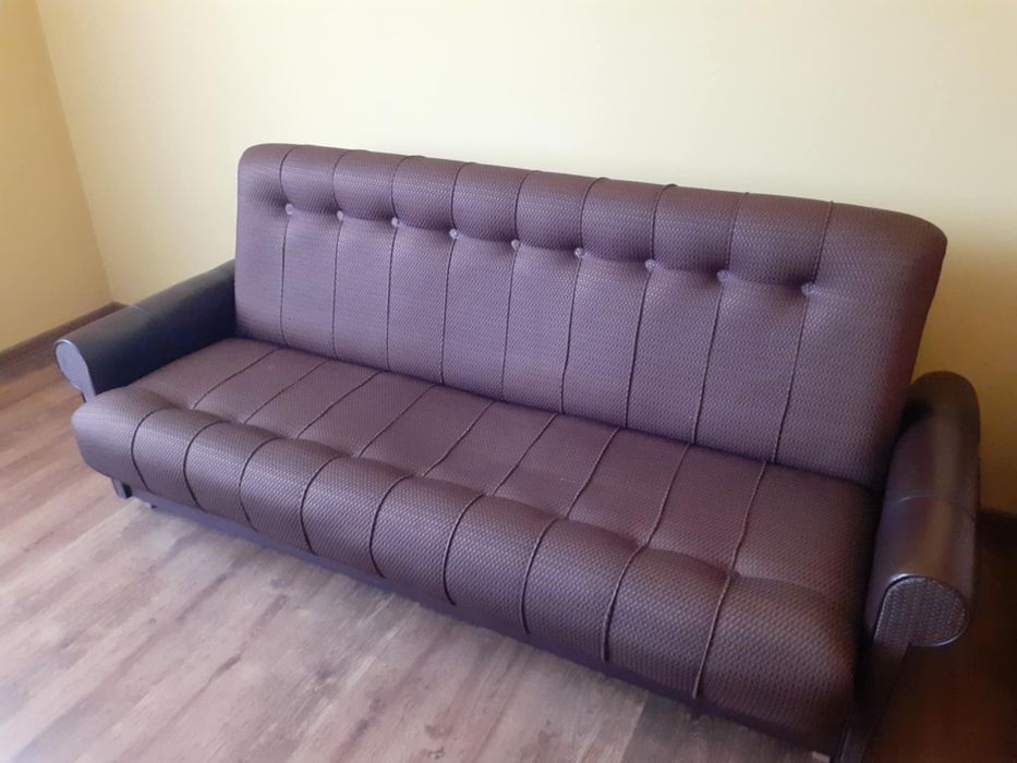 Wersalka w dobrym stanie + segment za darmo