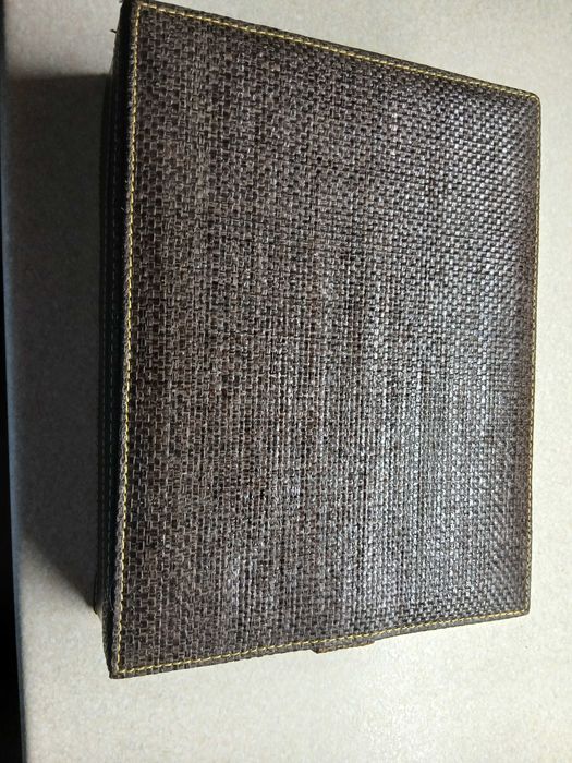 Подарунковий набір аксесуарів для вина