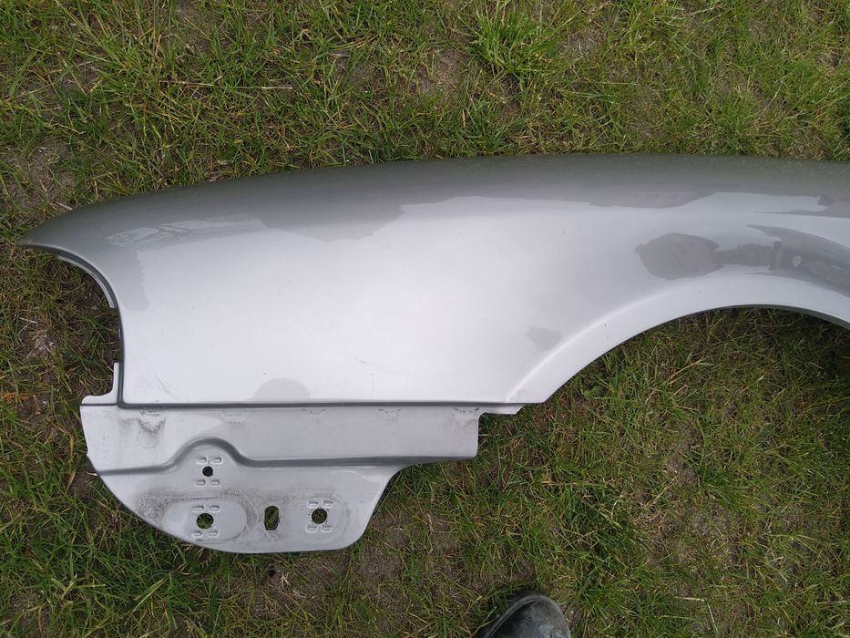 Błotnik lewy przód Skoda Octavia I kolor 9202