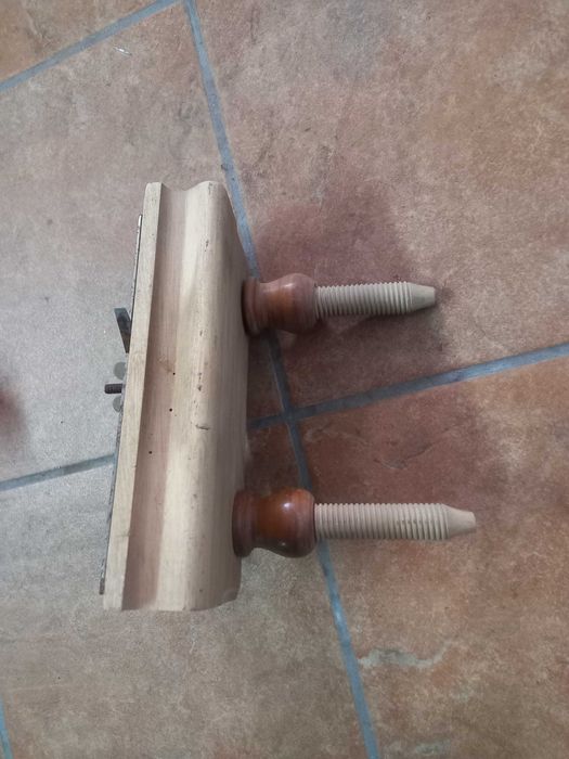 Varias ferramentas de carpintaria antigas