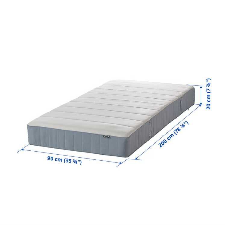Sommier em madeira 200x90 e com capa