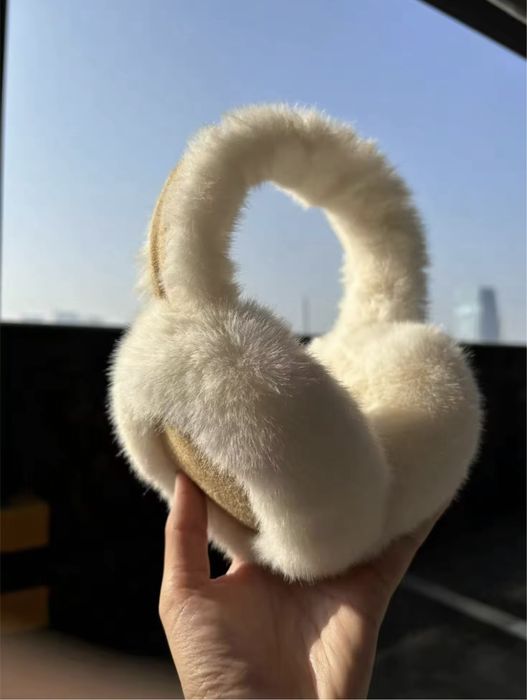 Навушники хутряні. Тренд. Зима