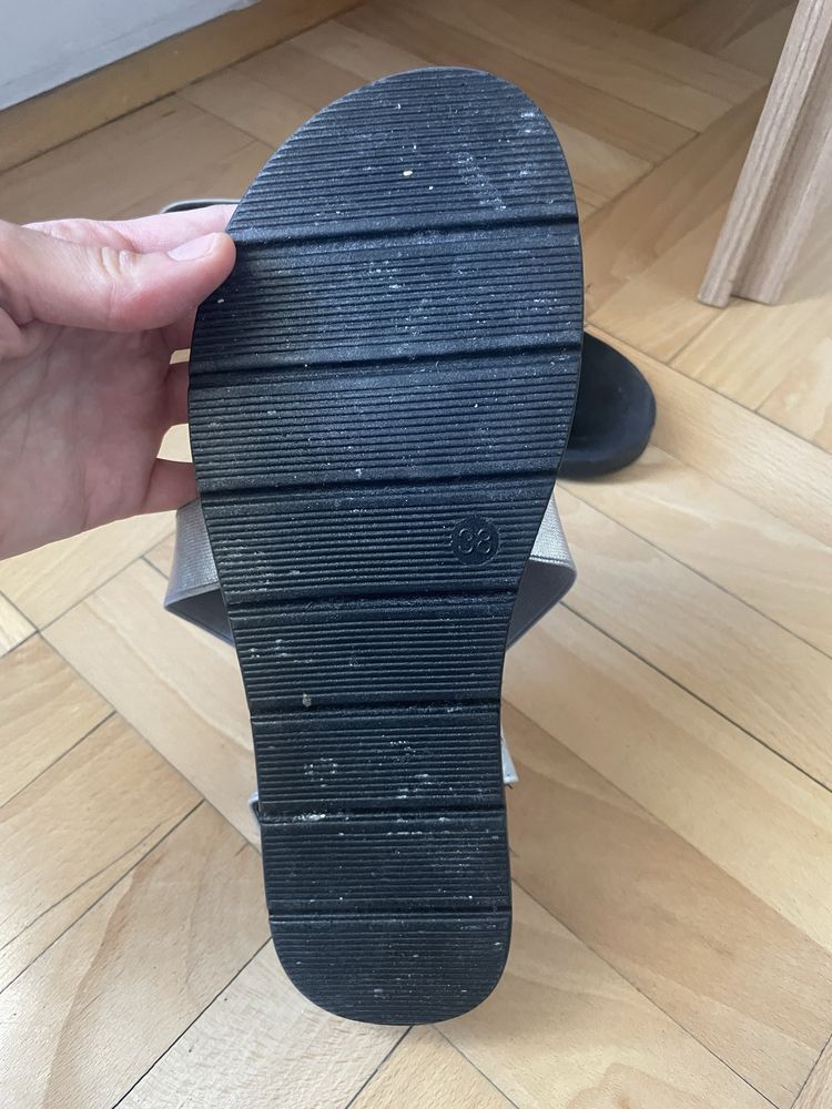 Sandalki 38 rozmiar