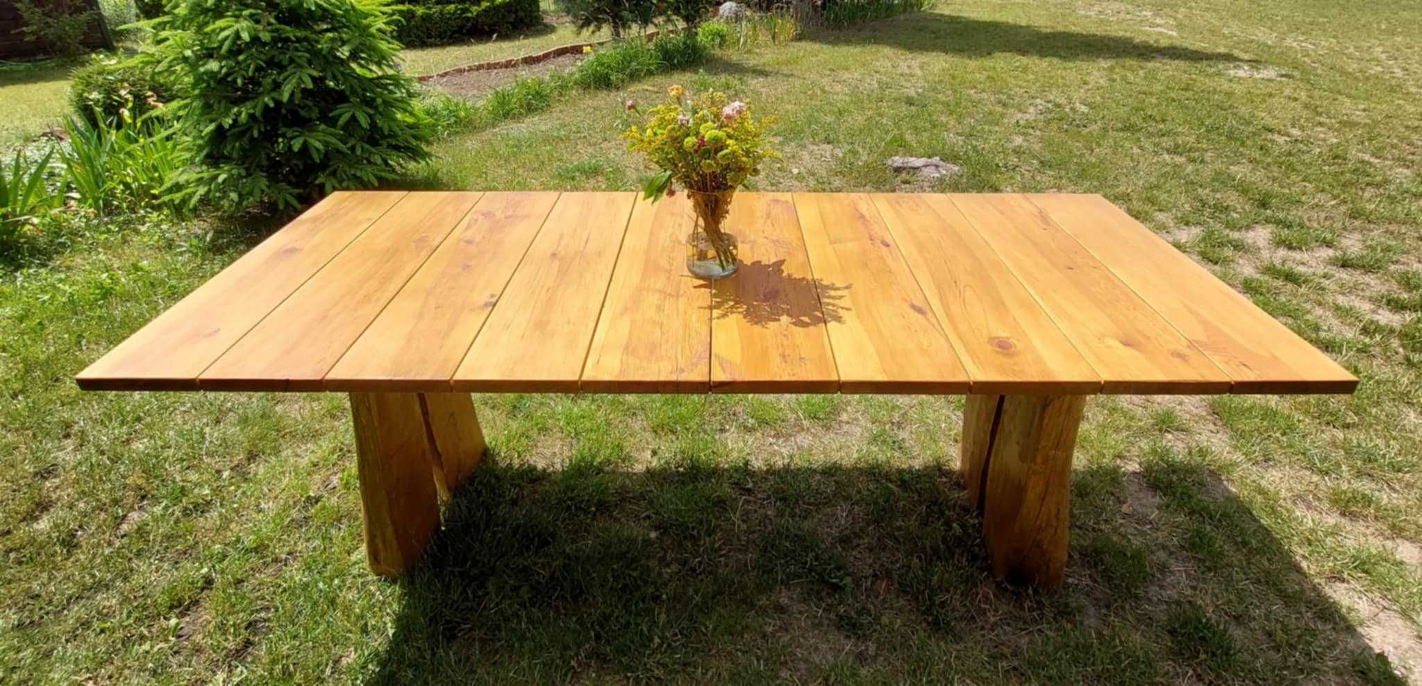 Stół Sosnowy z Nogi z Pieńka - Elegancja w Naturalnym Stylu