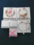 Pandora biżuteria zestaw i saszetka nerka