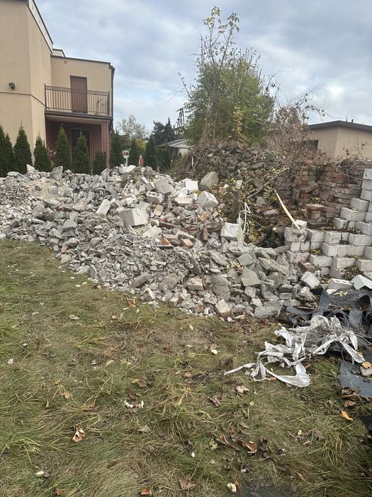 Gruz budowlany oddam ok. 40 T