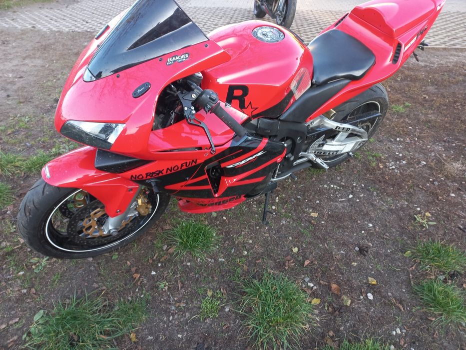 Honda cbr 600 rr pc37 2004