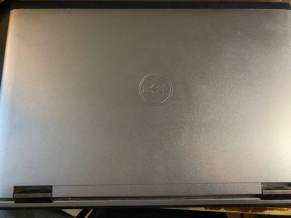 Ноутбук Dell Vostro 3750