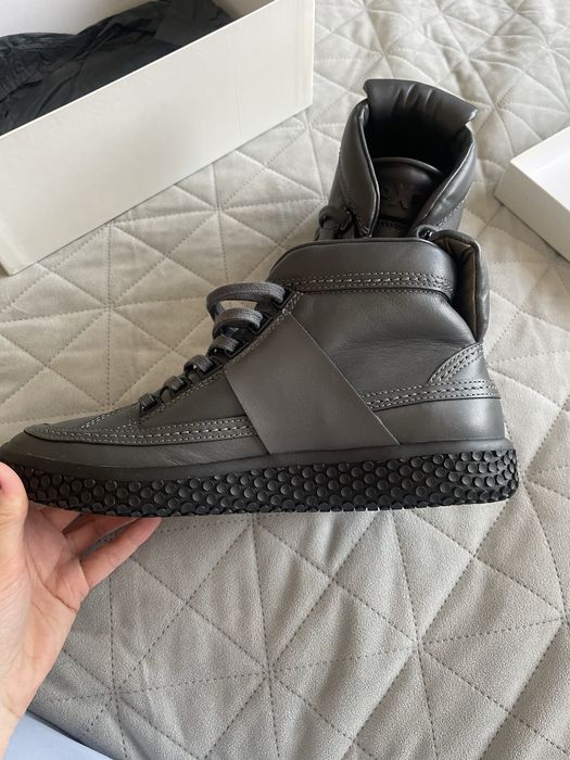 Кросівки темно сірі Італія