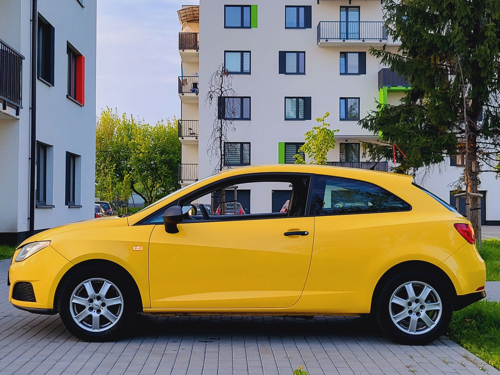 Yellow Racing Klima Alumy Zadbany Piękny