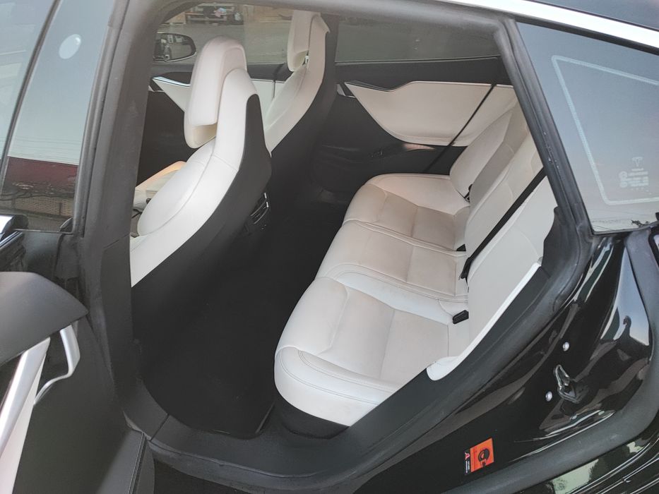 Аренда tesla model S 100D 2018