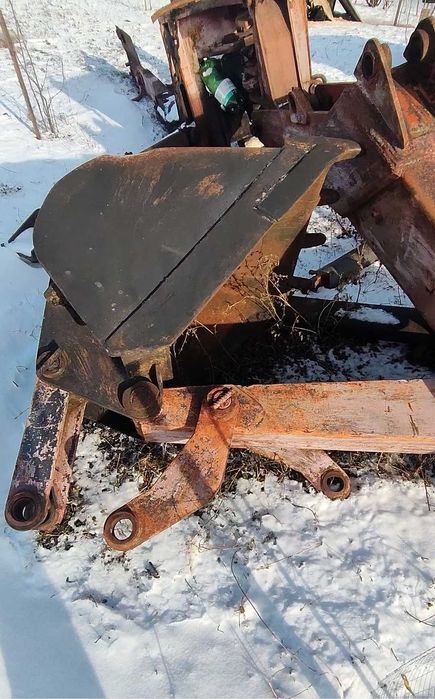 Екскаватор стріла відвал шток ківш