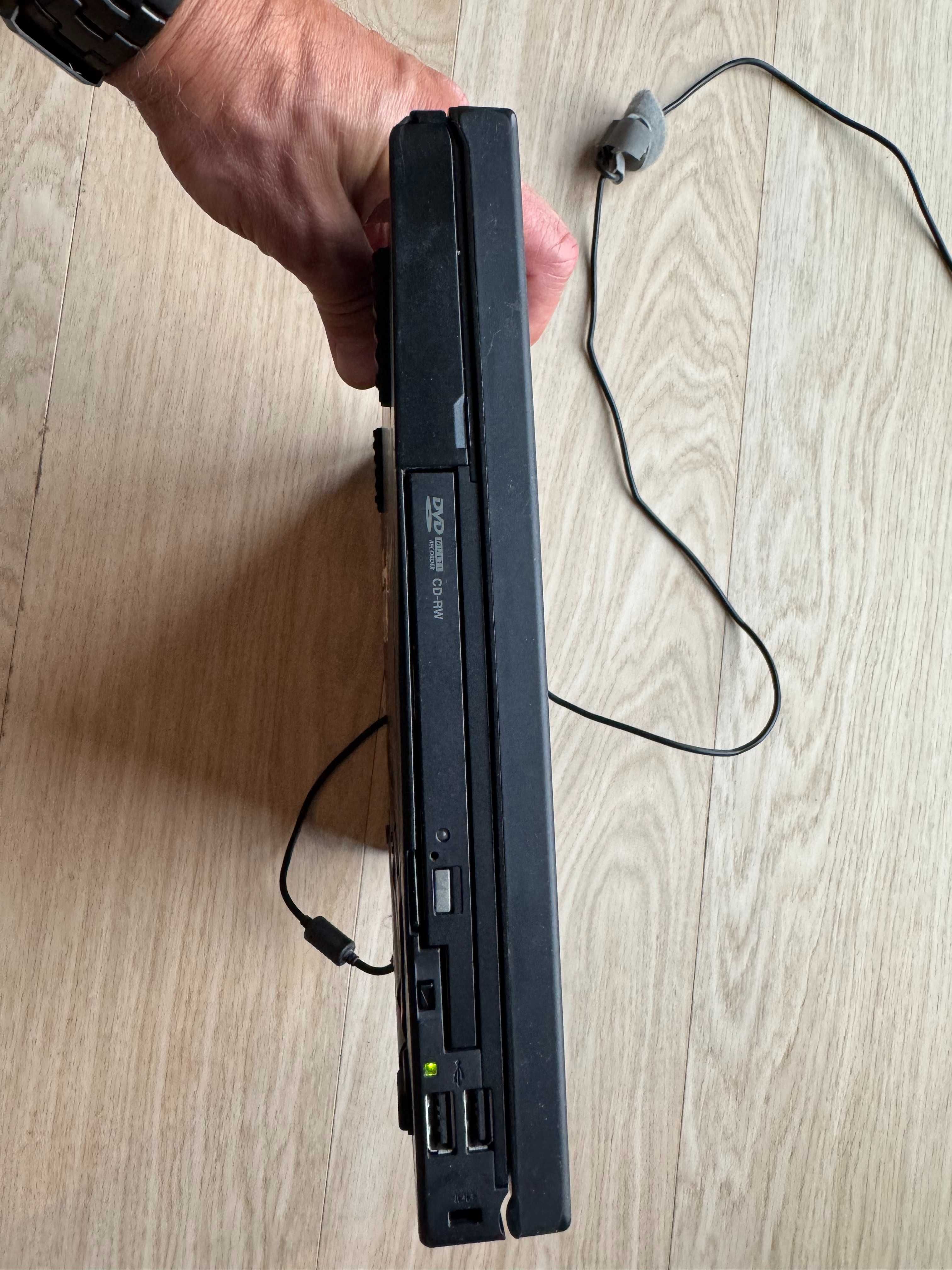 ThinkPad T61 Intel Core2 Duo 2GB 80GB HDD bateria trzyma