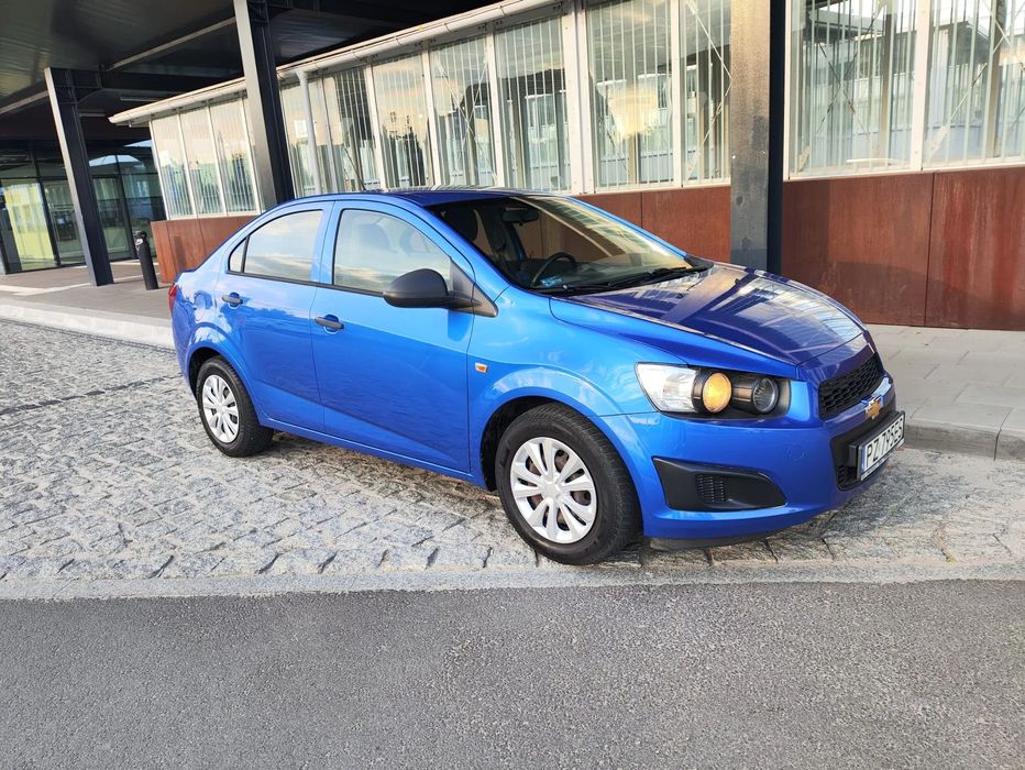 Chevrolet Aveo Śliczny kolor, prosty i niezawodny benzyna