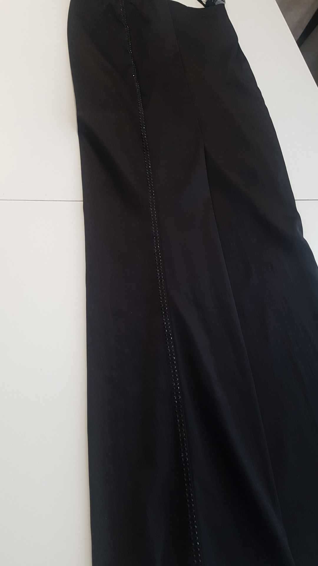 Spodnie Czarne eleganckie satyna  rozm M