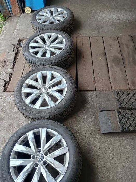 Alumfelgi VW 225/55 R17 z oponami zimowymi