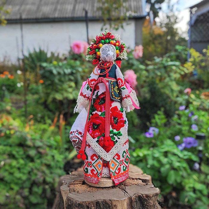 Мотанка “Дівчина у вінку”