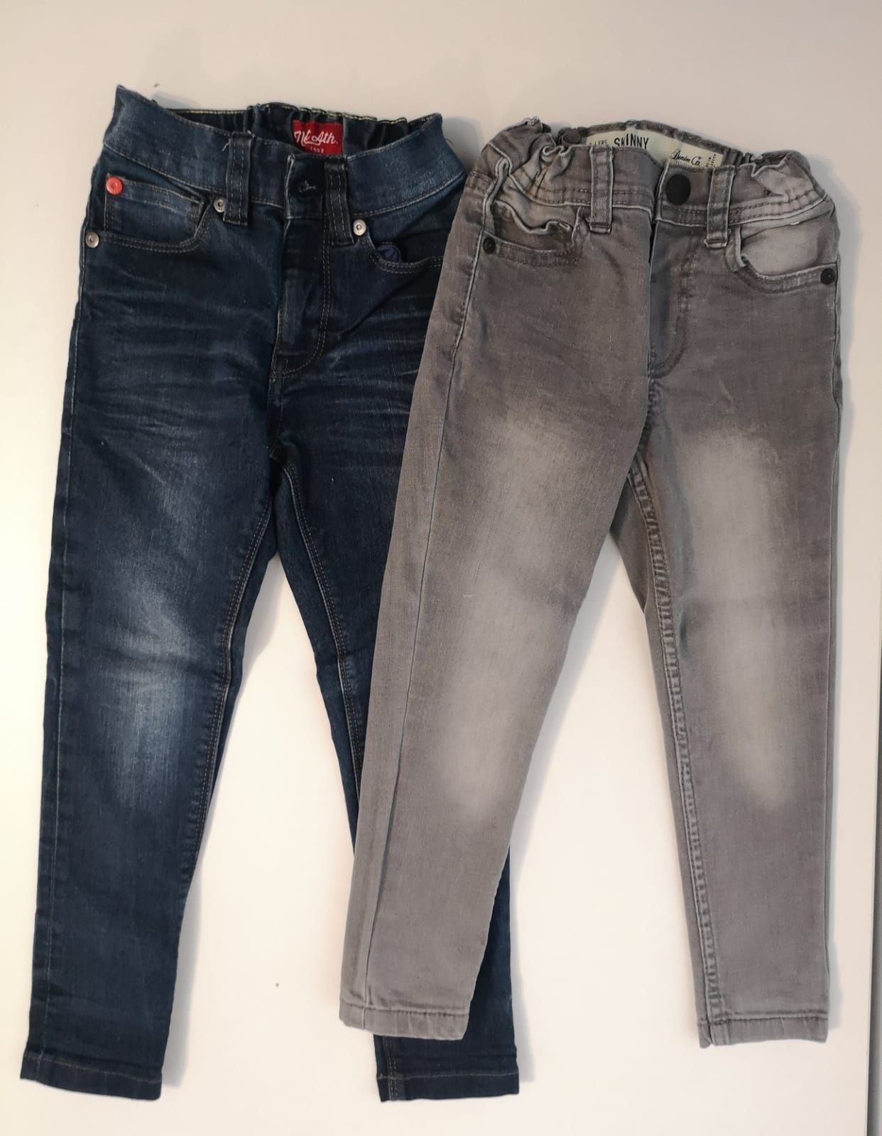 Jeans dżins dla chłopca rurki wąskie szare granatowe skinny 98-104