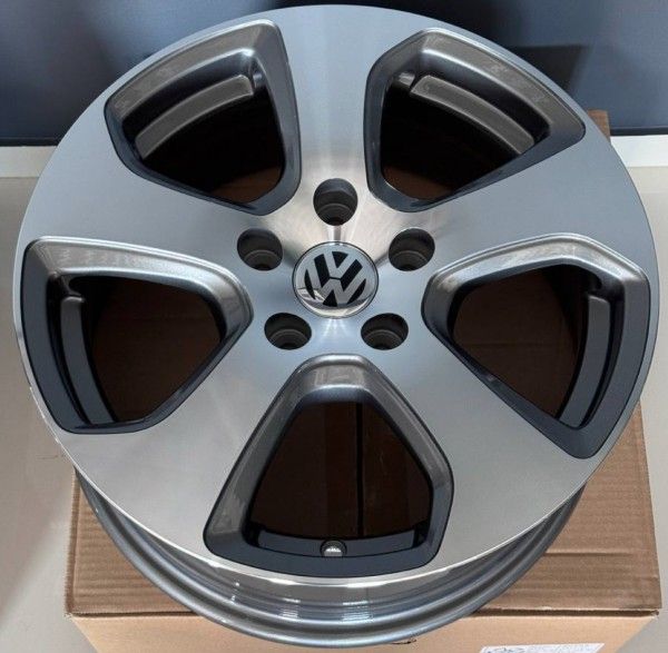 Диски volkswagen golf R16 skoda A7