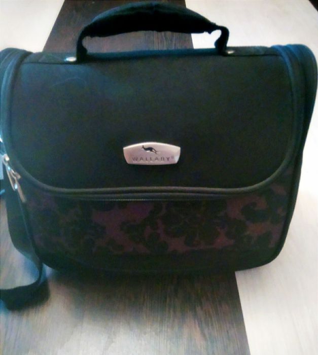 Сумка чемоданчик ручная кладь через плечо.