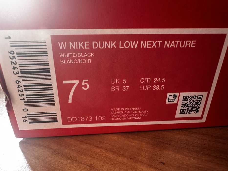 Nike dunk low panda