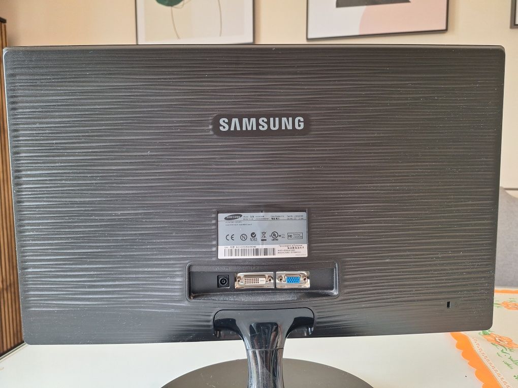 Monitor samsung syncmaster sa300