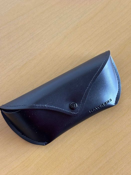 Caixa de Óculos preta Hawkers