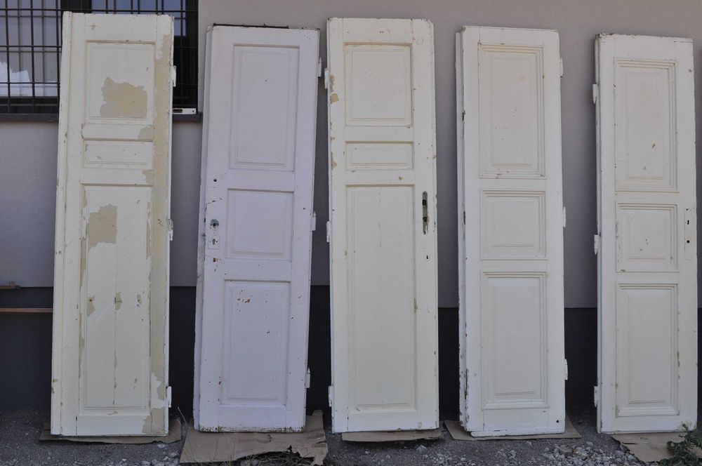 Drzwi do renowacji 8 sztuk kamienica z Kazimierza, stare do odnowienia