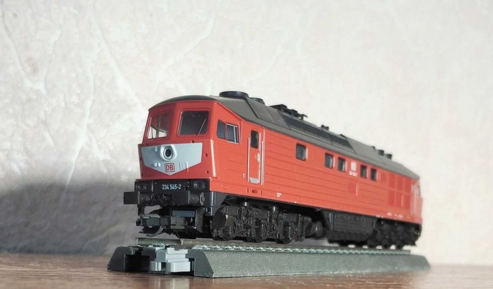 Тепловоз tt Roco Br234 жд 12мм. совместим с Piko, Tillig. EU Австрия.