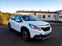 Peugeot 2008 Biała Perła_ Klimatronic_ Nawigacja