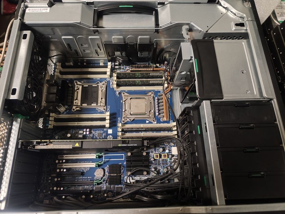 Робоча станція HP Z820 1*E5-2690/4*8GbDDR3/No HDD/Quadro 4000 PSU1125W