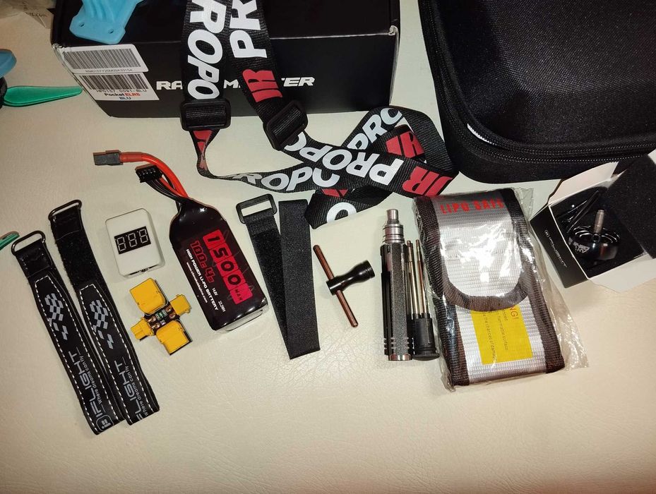 Комплект дрон FPV 5" + апа Radiomaster+ шолом + зарядне і акум