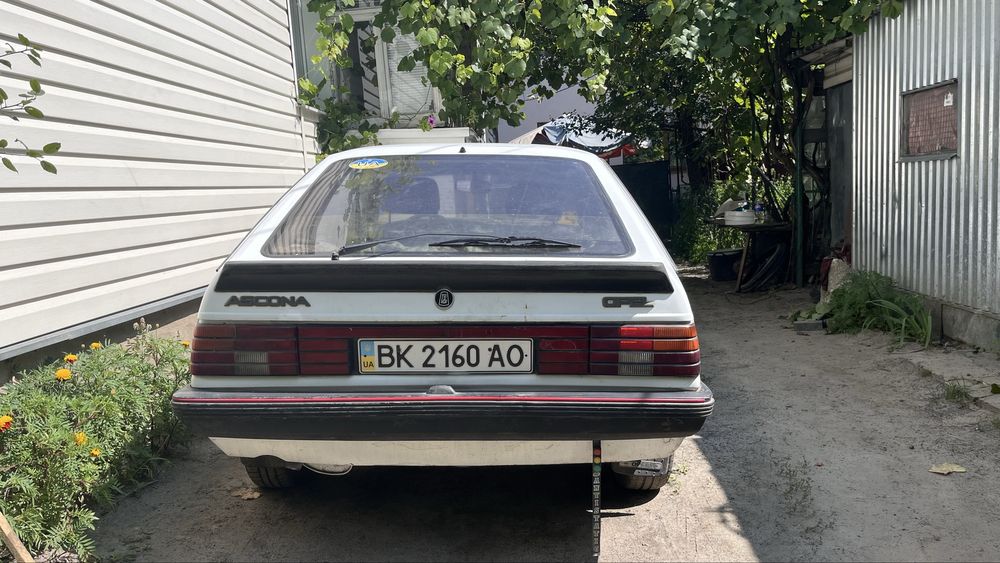 Opel Ascona 1988