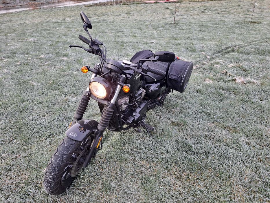 HYOSUNG GV 125 AQUILA 2022R plus sakwy przebieg 4148 km