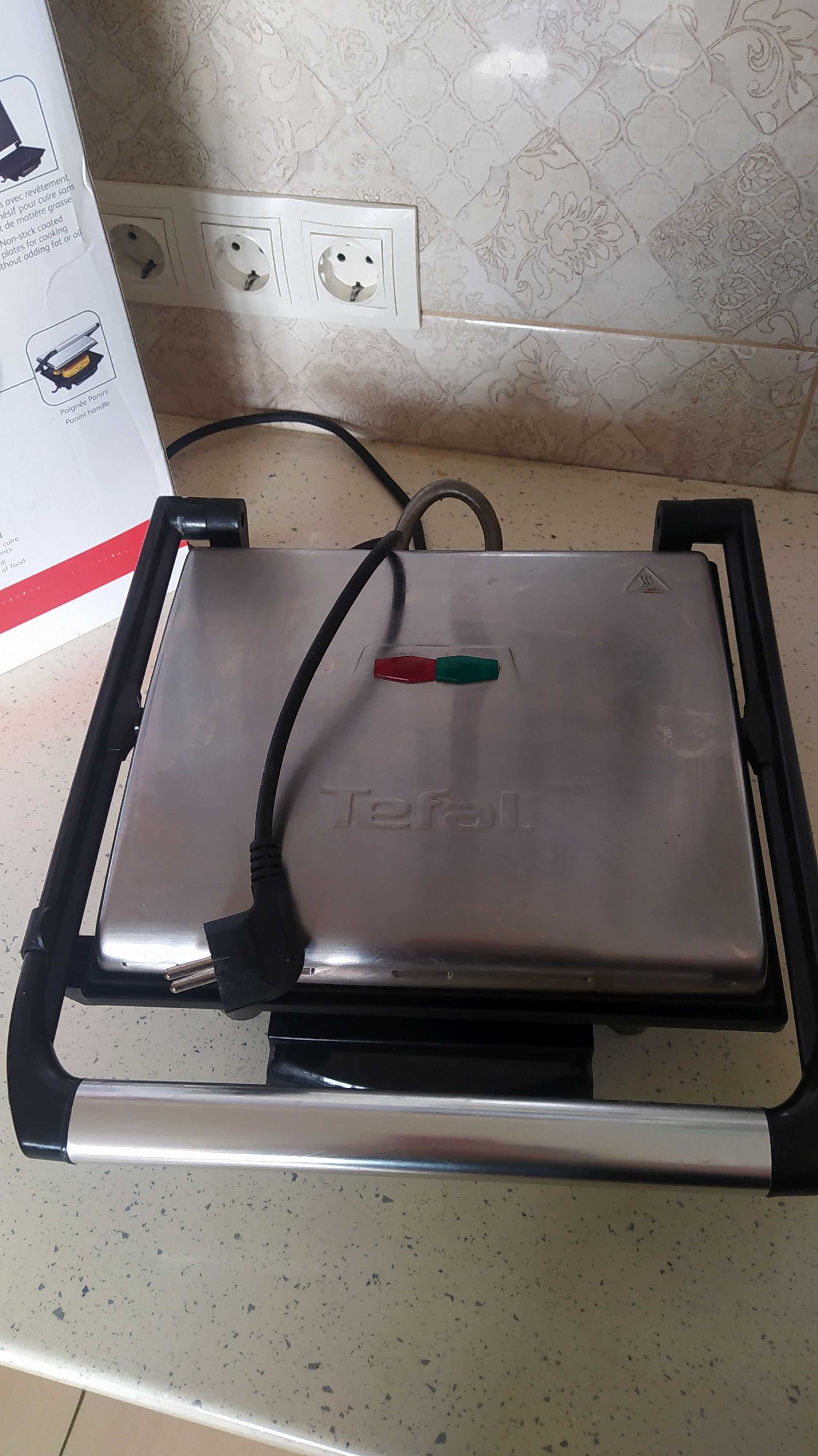 Гриль TEFAL PaniniGrill GC241D38